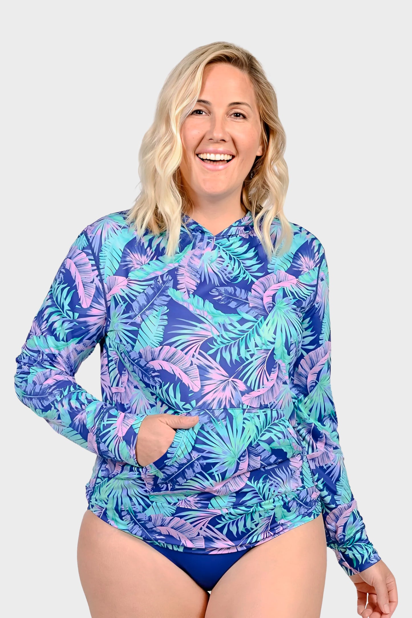 Playera Performance Hoodie con UPF +50